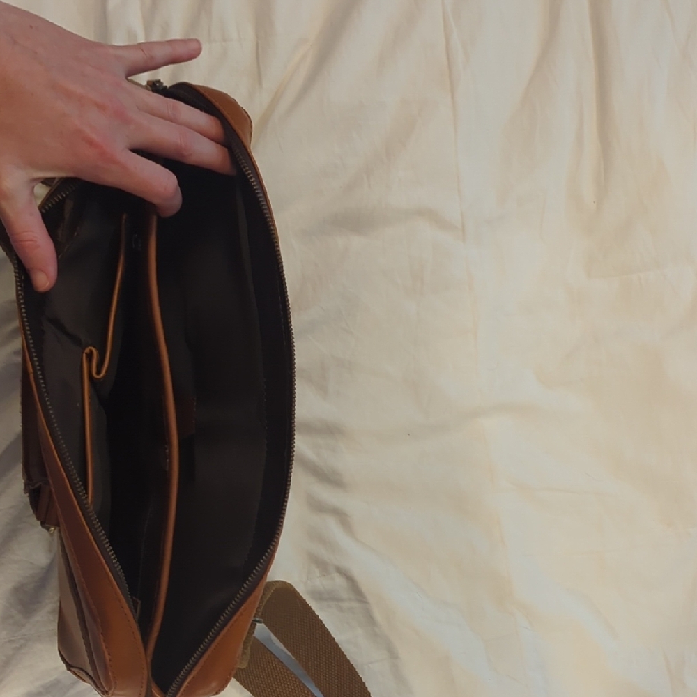 Brown Leather Men's Bag - Picture 4 of 7